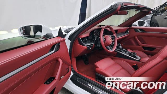 Porsche 911 (992) Carrera кабриолет, 2024 10