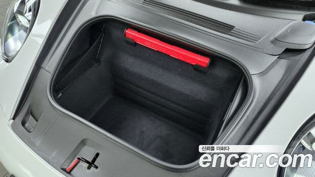 Porsche 911 (992) Carrera кабриолет, 2024 20