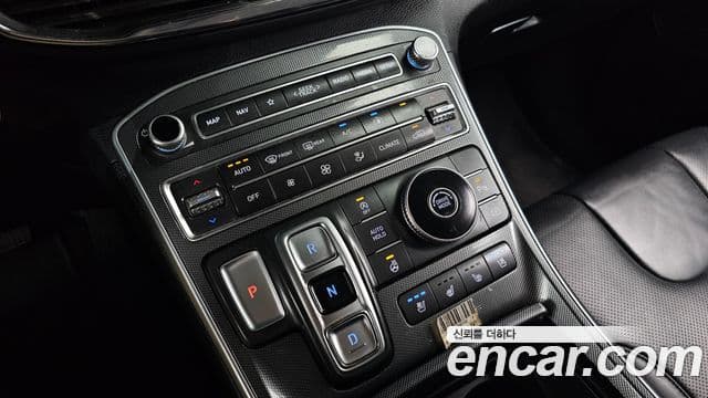 Hyundai The / новый New Santa Fe Exclusive, 2022 9