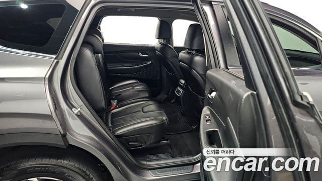 Hyundai The / новый New Santa Fe Exclusive, 2022 11