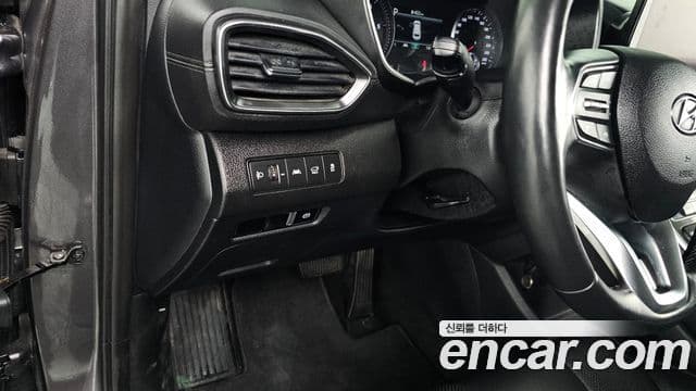 Hyundai The / новый New Santa Fe Exclusive, 2022 18