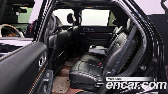 Ford Explorer 5세대, 2017 20