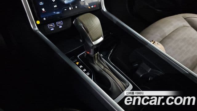 KG모빌리티(SsangYong) Torres T7, 2023 9