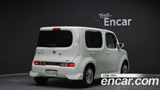 Nissan 큐브 Z12, 2010 2