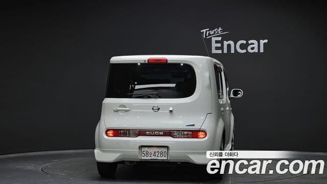 Nissan 큐브 Z12, 2010 4