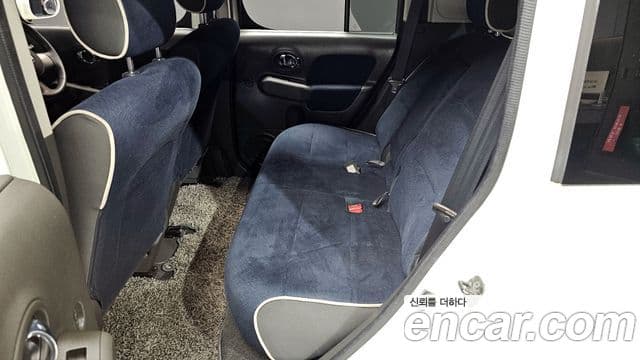Nissan 큐브 Z12, 2010 10
