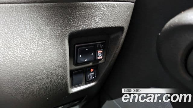 Nissan 큐브 Z12, 2010 17