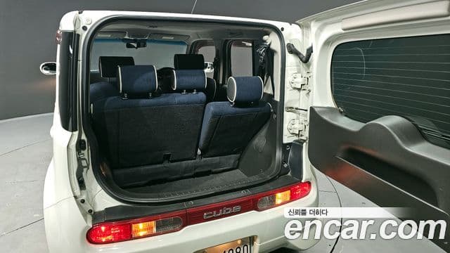 Nissan 큐브 Z12, 2010 20