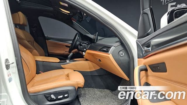 BMW 5시리즈 (G30) 520i M Sport, 2023 10