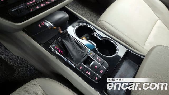 Kia The / новый New Carnival Prestige, 2020 9