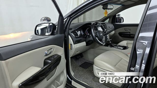 Kia The / новый New Carnival Prestige, 2020 10