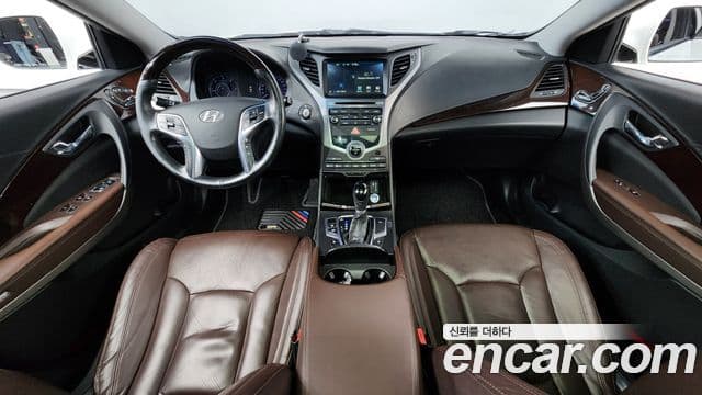 Hyundai Grandeur HG Premium, 2015 7