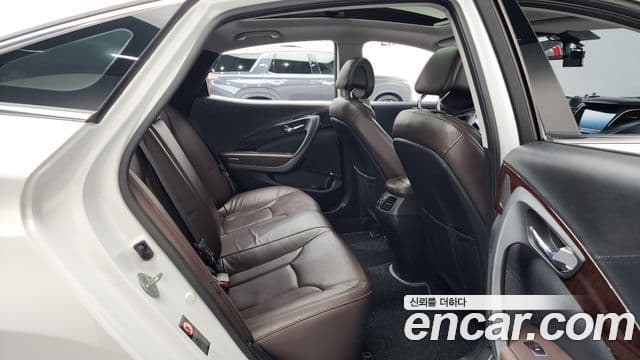 Hyundai Grandeur HG Premium, 2015 12