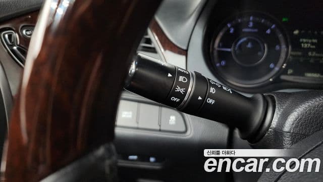 Hyundai Grandeur HG Premium, 2015 14