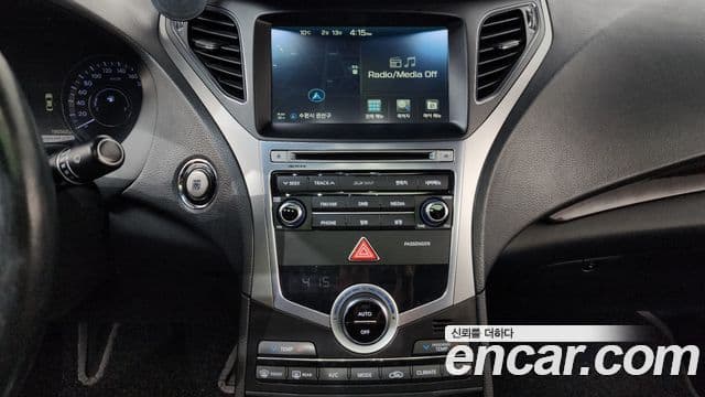 Hyundai Grandeur HG Premium, 2015 15