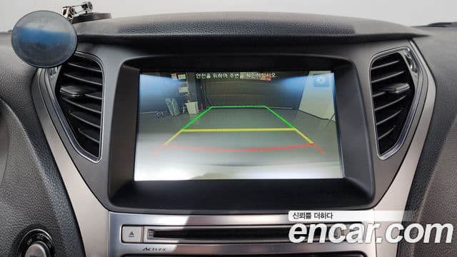 Hyundai Grandeur HG Premium, 2015 16