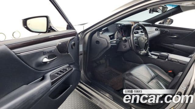 Lexus ES300h 7세대 Executive, 2019 10