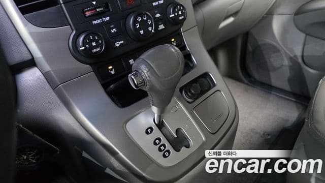 Kia Carnival R люксовая версия, 2012 9