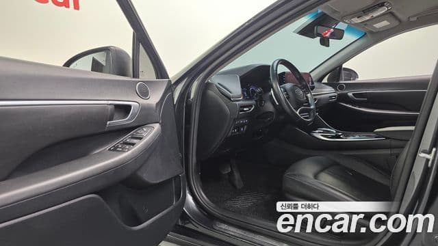 Hyundai Sonata (DN8) Premium Family, 2021 11