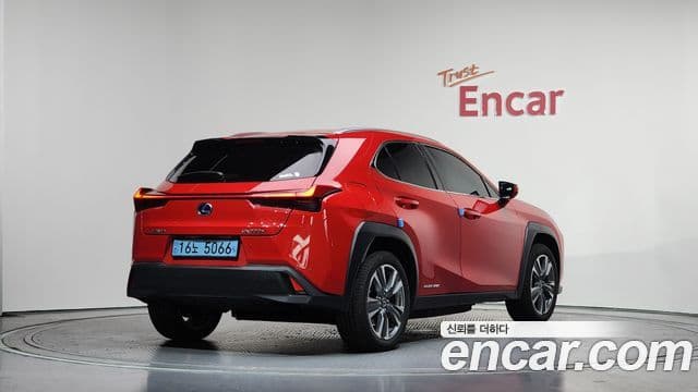 Lexus UX300e, 2022 2