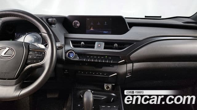 Lexus UX300e, 2022 14