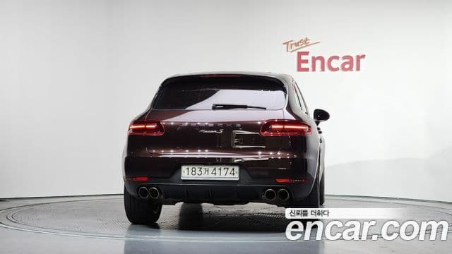 Porsche Macan 95B, 2017 4