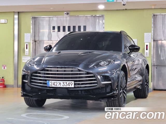 Aston Martin DBX 4.0 V8 707, 2023 1
