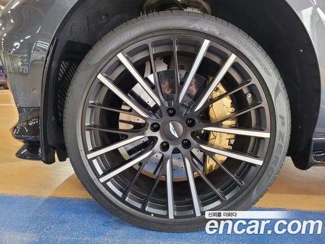 Aston Martin DBX 4.0 V8 707, 2023 19