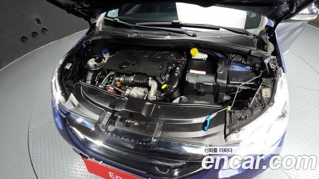 Peugeot 2008 1.6 e-HDi Felline L, 2016 6