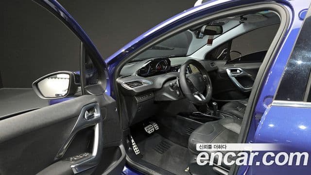 Peugeot 2008 1.6 e-HDi Felline L, 2016 10