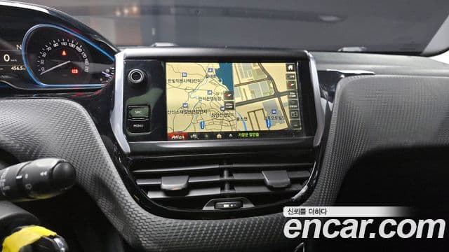 Peugeot 2008 1.6 e-HDi Felline L, 2016 16