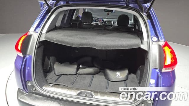 Peugeot 2008 1.6 e-HDi Felline L, 2016 20