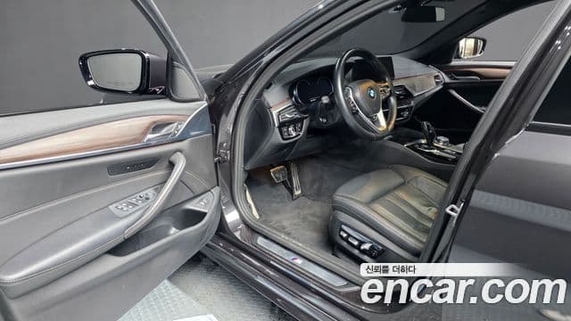 BMW 5시리즈 (G30) 520d xDrive M Sport Plus, 2017 9