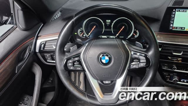 BMW 5시리즈 (G30) 520d xDrive M Sport Plus, 2017 12