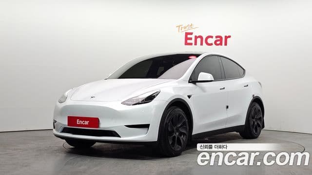 Tesla модель Y, 2024 1