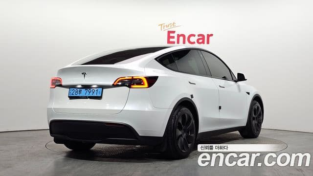 Tesla модель Y, 2024 2