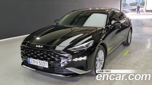 Kia K8 Trendy(арендный автомобиль), 2023 1