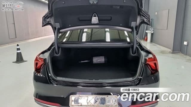 Kia K8 Trendy(арендный автомобиль), 2023 13