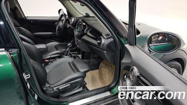 Mini Cooper 3세대, 2018 10