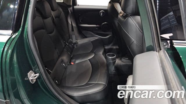 Mini Cooper 3세대, 2018 12