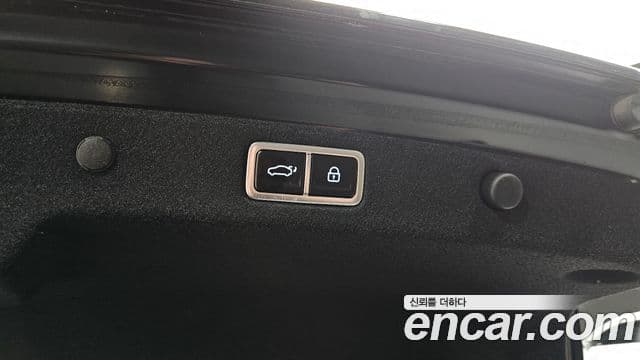 Hyundai Grandeur (GN7) Exclusive, 2025 17