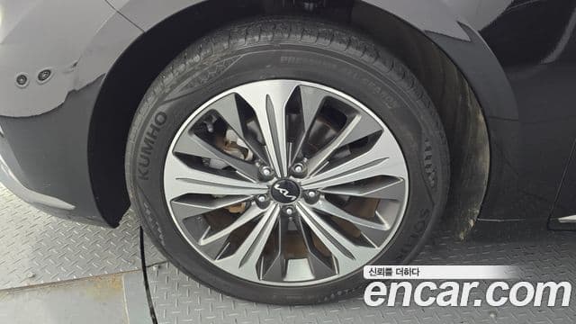 Kia K8 гибрид Noblesse Light, 2022 все фото