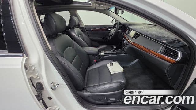 Kia All New K7 Prestige, 2016 10