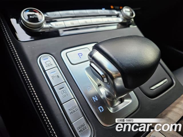 Genesis G90 Premium Luxury, 2019 9