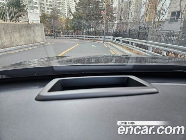 Genesis G90 Premium Luxury, 2019 14