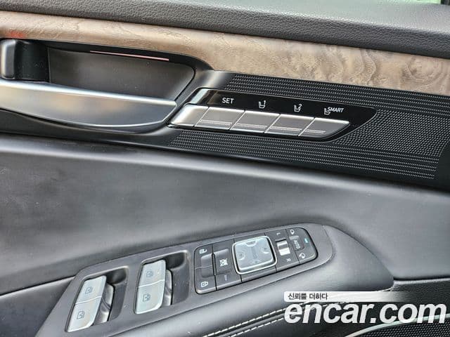 Genesis G90 Premium Luxury, 2019 16