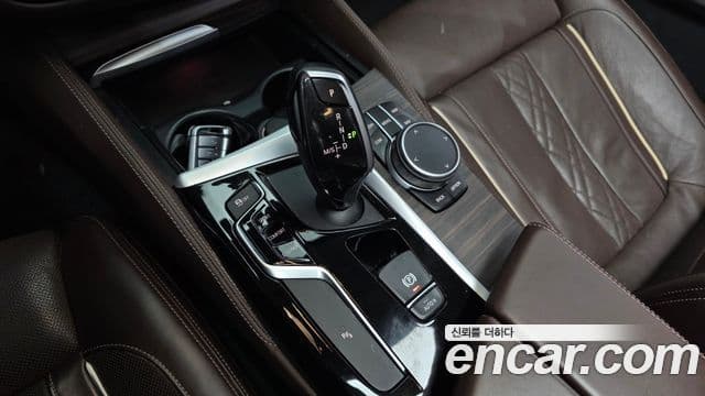 BMW 5시리즈 (G30) 520d Luxury Plus, 2019 9