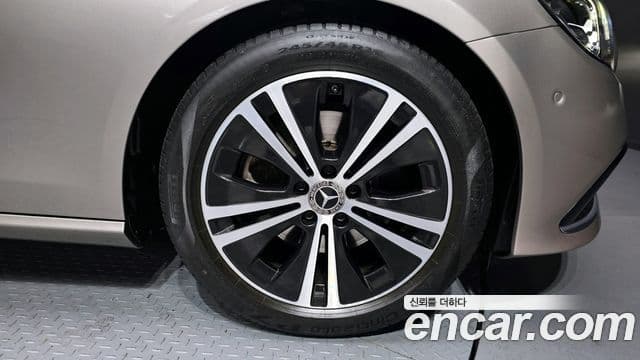 Mercedes-Benz E-класс W213 Avantgarde, 2021 все фото