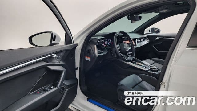 Audi A3 (8Y) Premium, 2023 10