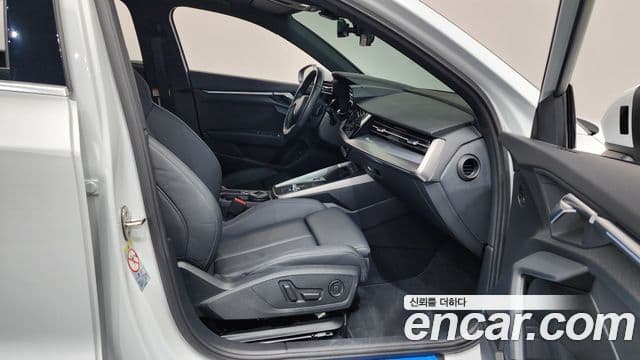 Audi A3 (8Y) Premium, 2023 11